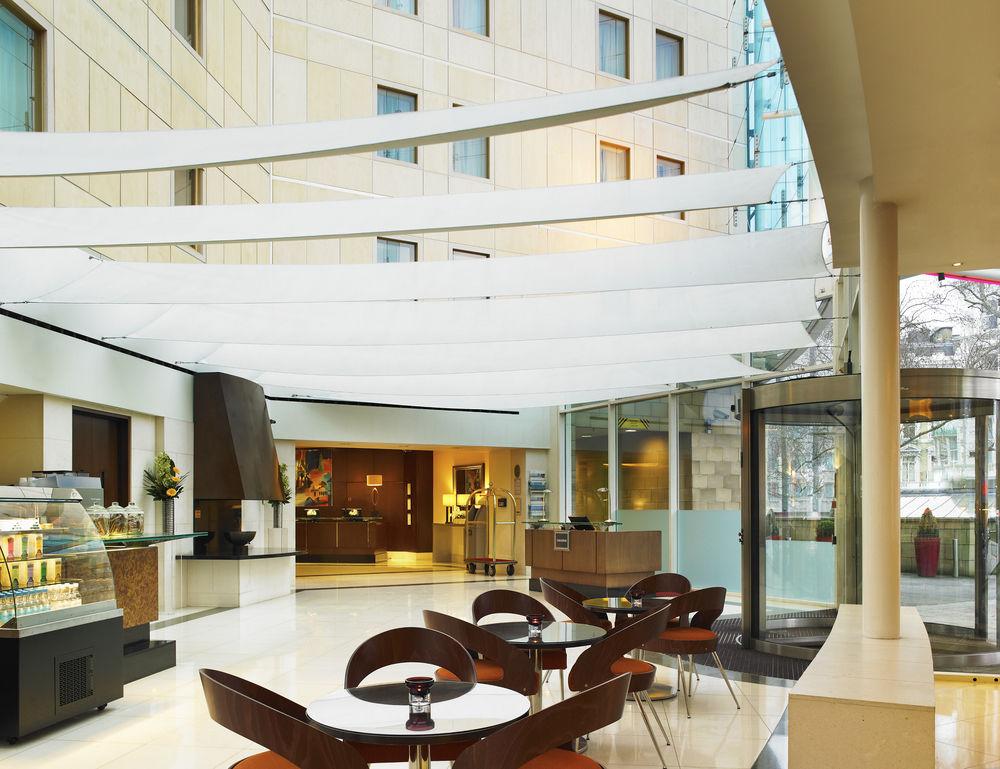 London Marriott Hotel Kensington Екстериор снимка